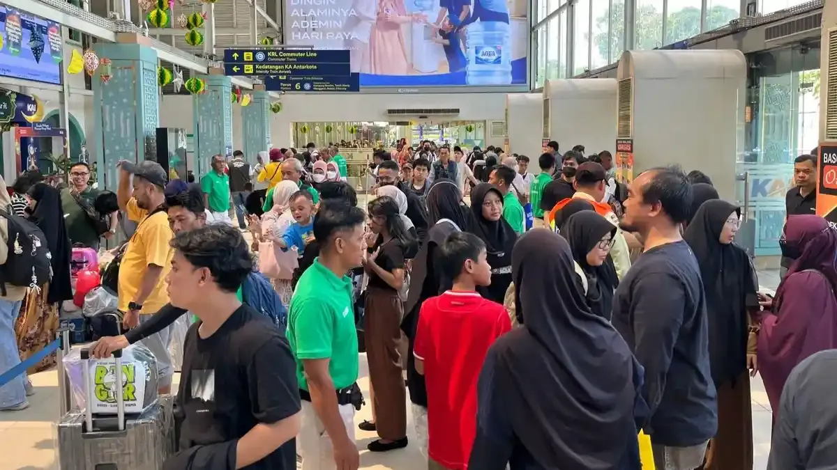 Update Arus Balik Via KA: 727.827 Penumpang Tiba di Jakarta Periode 11-30 Maret 2026