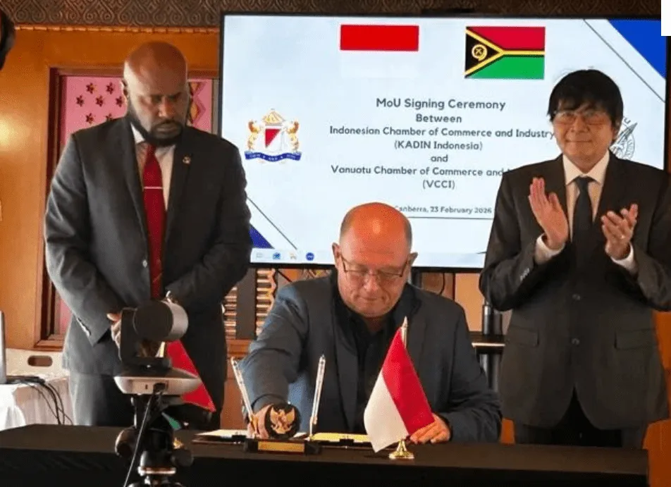 VCCI dan KADIN Indonesia Tandatangani MoU untuk Perkuat Kerja Sama Bisnis