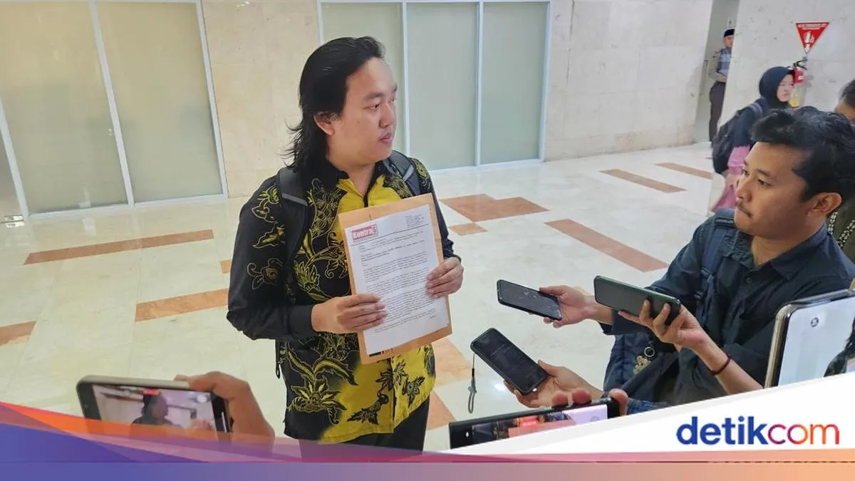 Andrie Yunus Minta Uji Materi UU Peradilan Militer di MK
