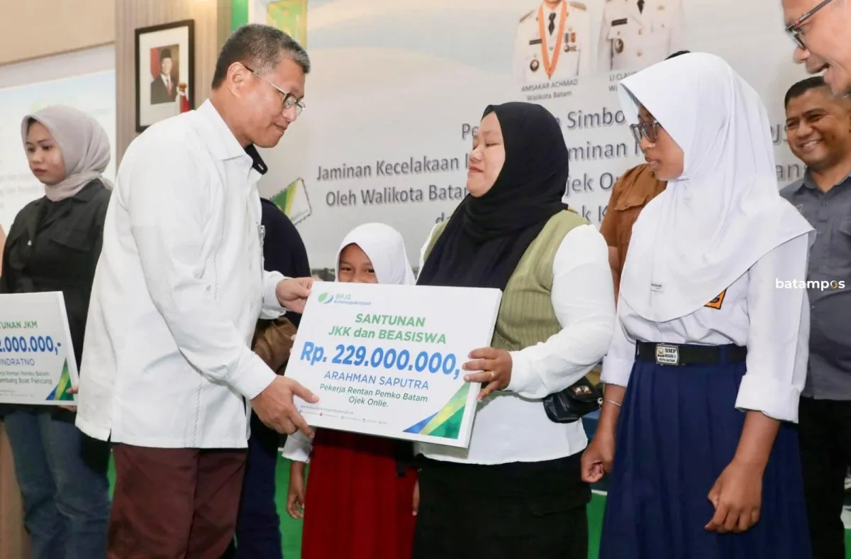 10.285 Pekerja Rentan Batam Terima Perlindungan BPJS Ketenagakerjaan