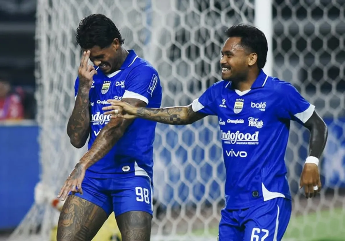 Persib Dominasi Klasemen Setelah Menang Telak atas Madura United