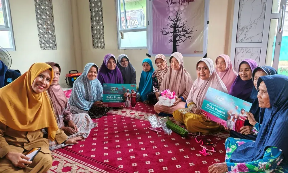 Telkomsel Salurkan Bantuan Pemulihan untuk Warga Terdampak Bencana di Sumbar