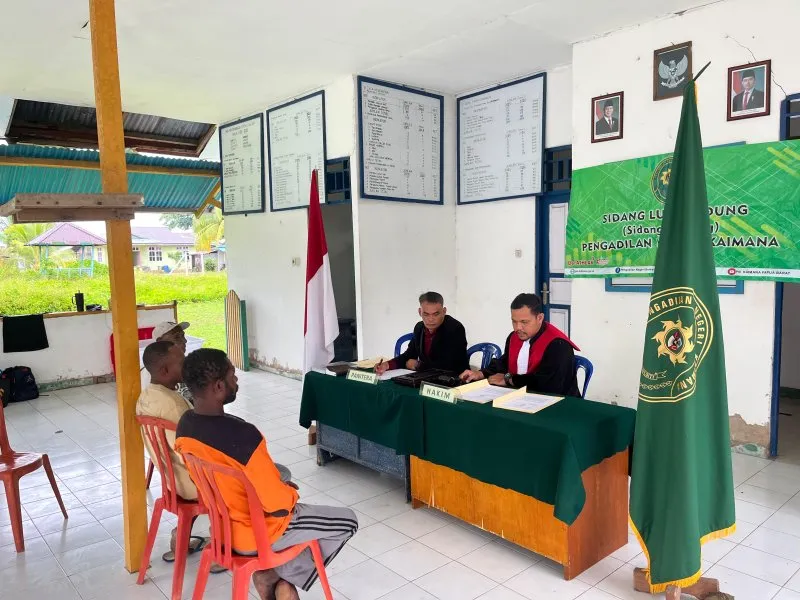 PN Kaimana Gelar Sidang Keliling di Kampung Kambala Selama Ramadhan