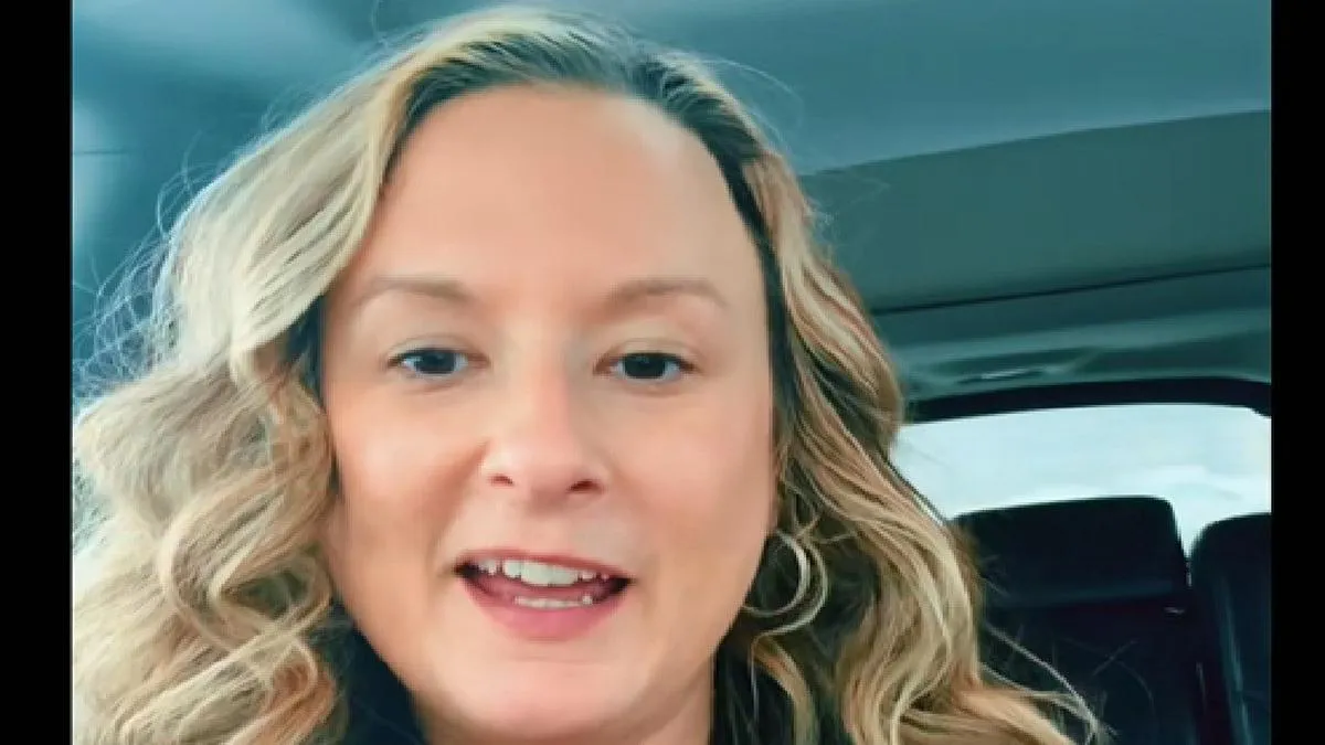 Seleb TikTok Rachel Tussey Meninggal Usai Operasi Pengencangan Perut