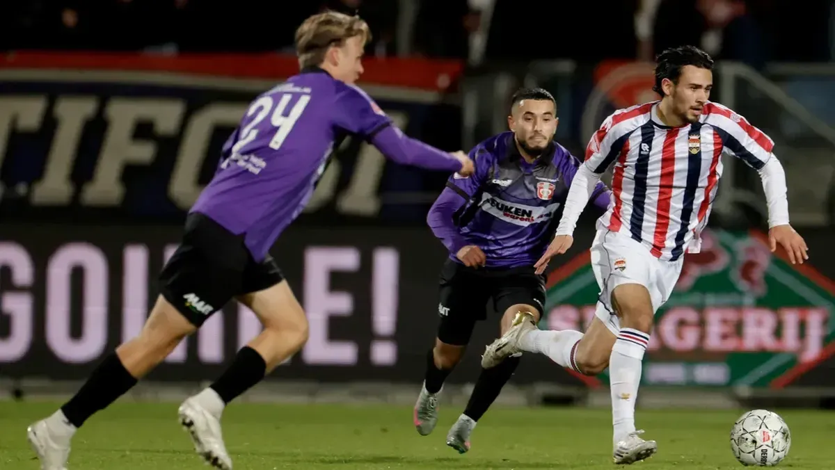 Nathan Tjoe A On Raih Menit Bermain Tertinggi di Willem II