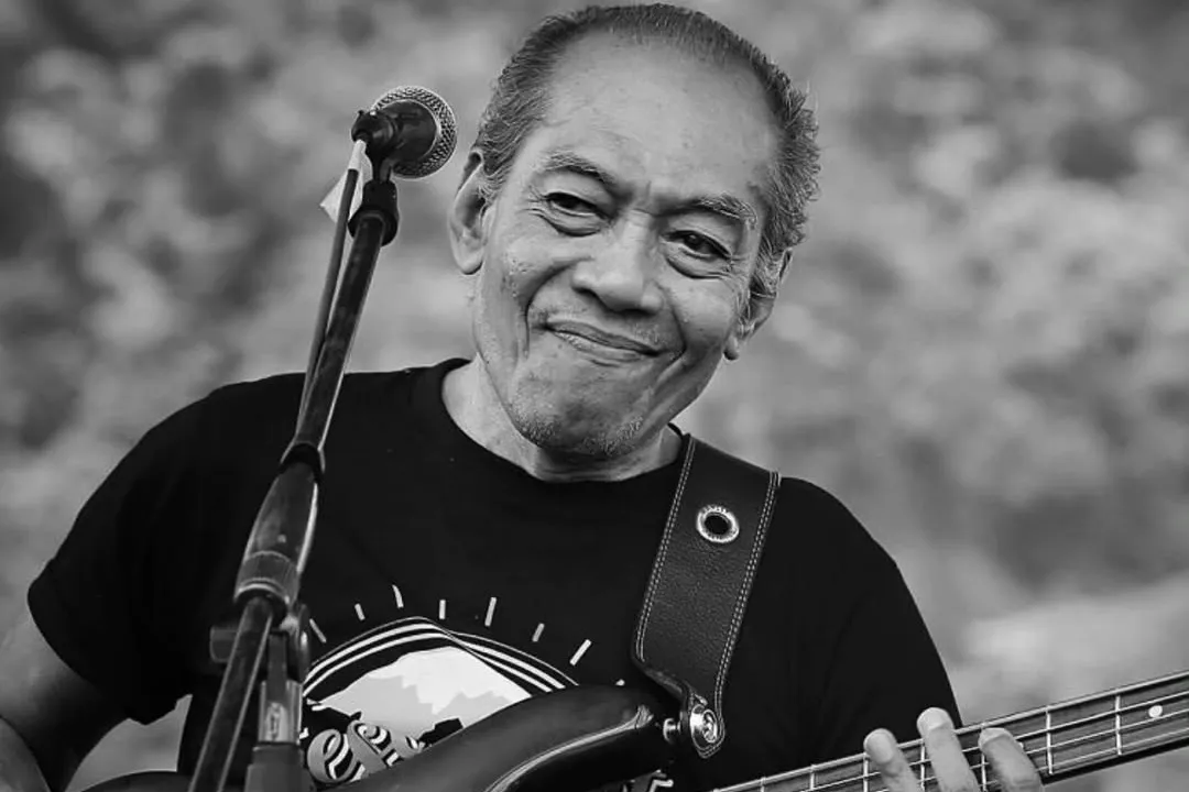 Kehilangan Besar, Donny Fattah Bassist God Bless Meninggal di Usia 77 Tahun