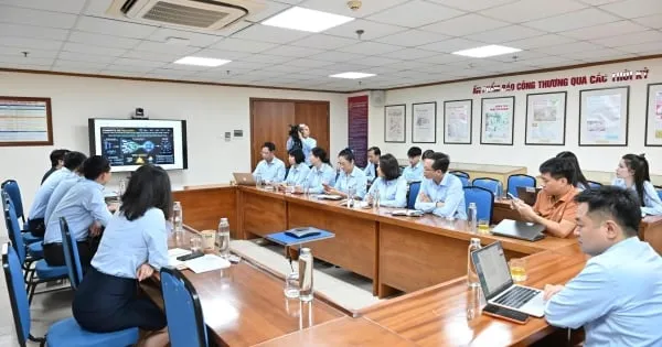 Transformasi Digital dalam Manajemen Ruang Redaksi