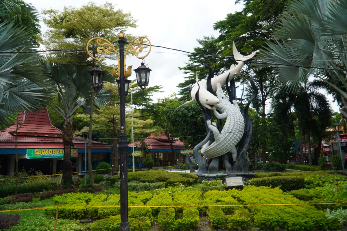 Pemkot Surabaya Tinjau Regulasi BUMD Usai Kasus Hukum