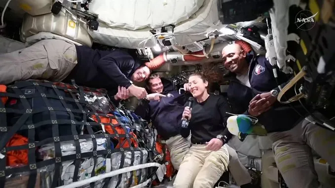 Misi Artemis II: Empat Astronot Siap Mengelilingi Bulan