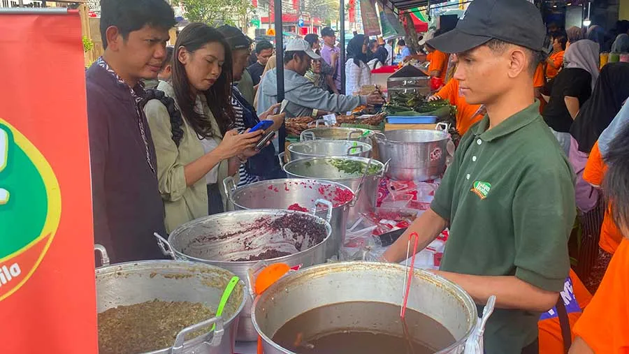 Penjual Takjil di Pasar Benhil Raup Untung Rp15 Juta Per Hari