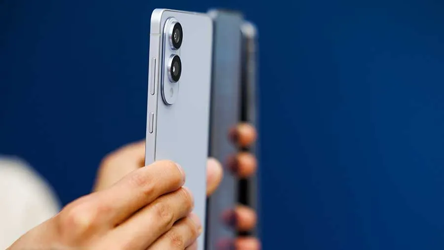 Ketidakpastian Masa Depan Smartphone Tipis dan Lipat Samsung
