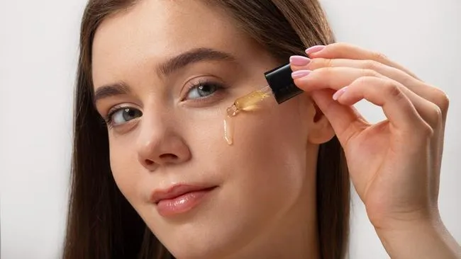 Tren Slapping Skincare Korea: Mitos atau Manfaat Nyata?