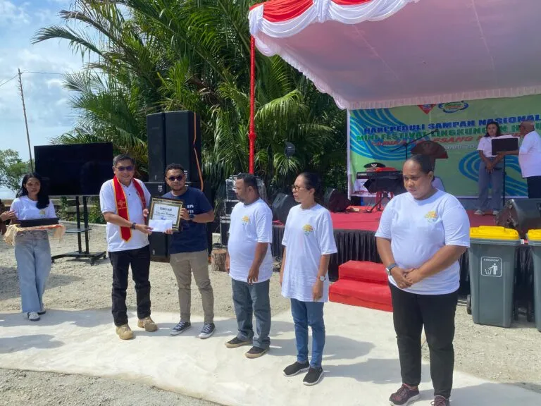 Wali Kota Ambon Ajak Warga Tingkatkan Kesadaran Kebersihan di HPSN
