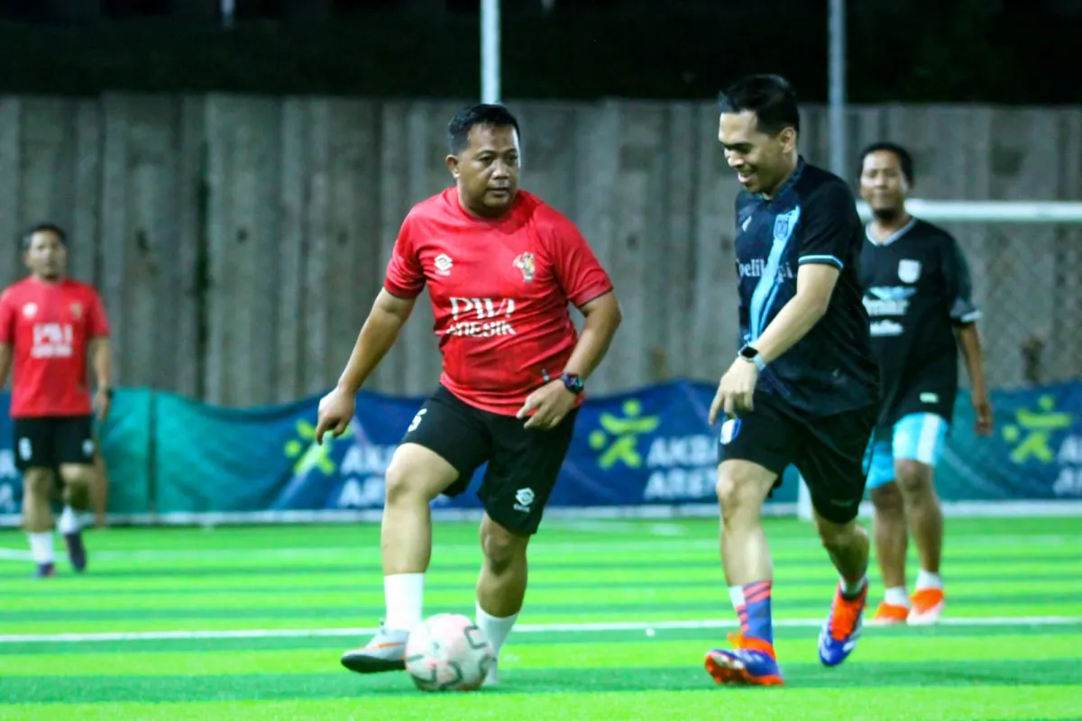 PWI Gresik Jalin Silaturahmi Melalui Turnamen Sepakbola Mini