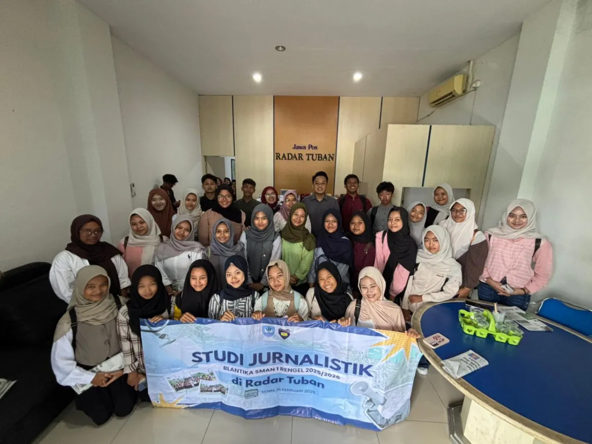 Kunjungan Edukatif Siswa SMAN 1 Rengel ke Radar Tuban