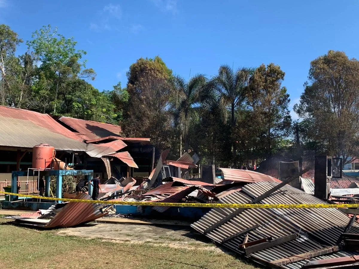 Kebakaran Melanda SMAN 1 Toho: Ruang Kepala Sekolah Terbakar, Belajar Dari Rumah Sementara