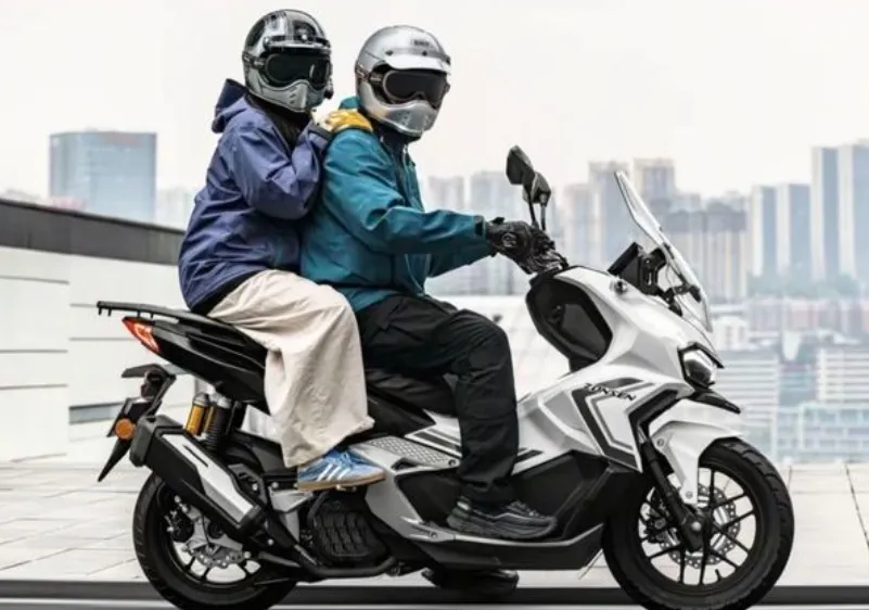 Skutik Adventure 150cc Baru dari Tiongkok Mirip Honda ADV 160 Dijual Rp 27 Juta