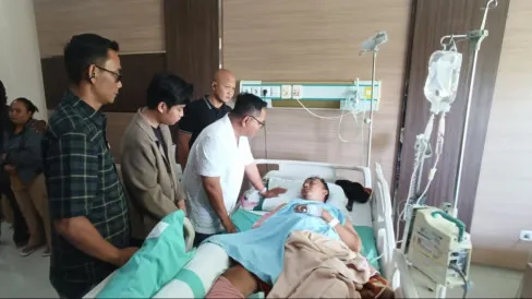 Bos Rokok HS Tanggung Biaya Perawatan dan Pendidikan Anak Korban Laka Maut di Kulon Progo