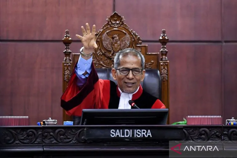 MK Perintahkan Penataan Ulang Sistem Pensiun DPR dan Pejabat Negara