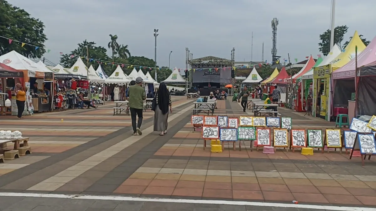 Semarak Ngabuburit dan Bazar Ramadan di Lapangan Karangpawitan Karawang