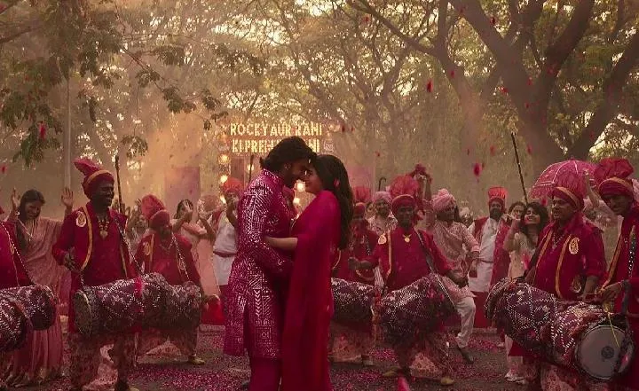 15 Film India Terbaru: Romansa dan Drama Emosional