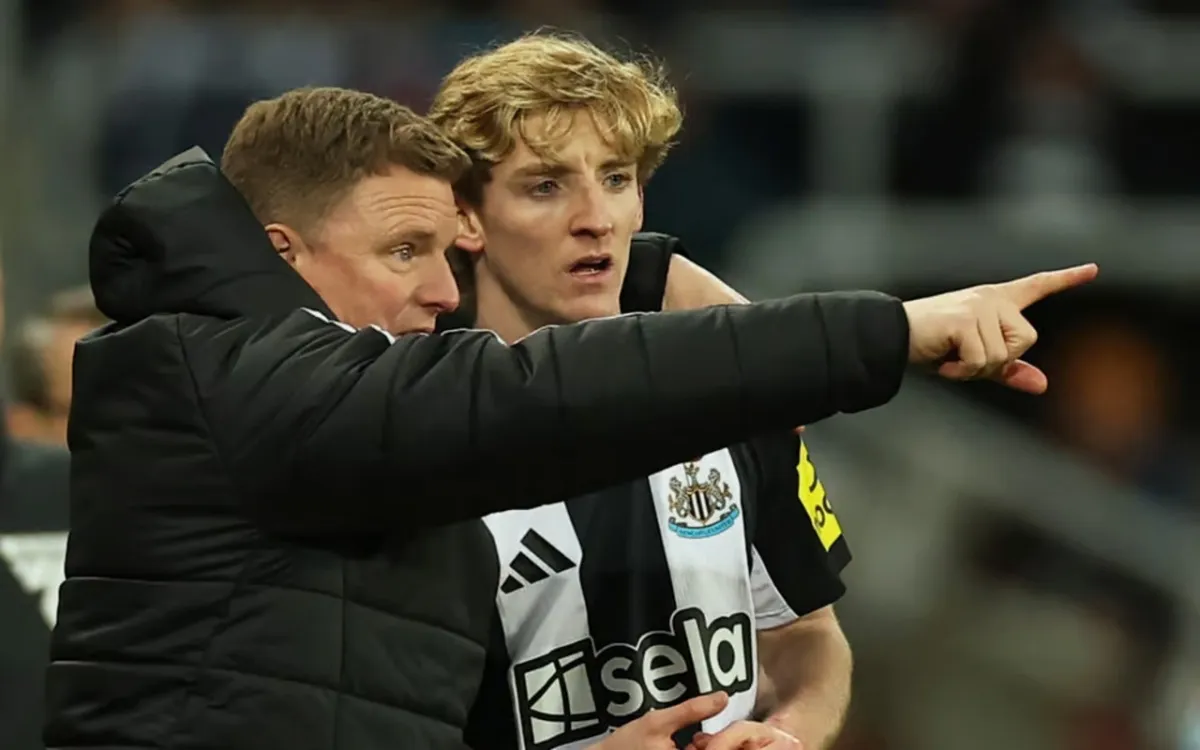 Eddie Howe Ingatkan Anthony Gordon Fokus Bersama Newcastle di Tengah Rumor Arsenal