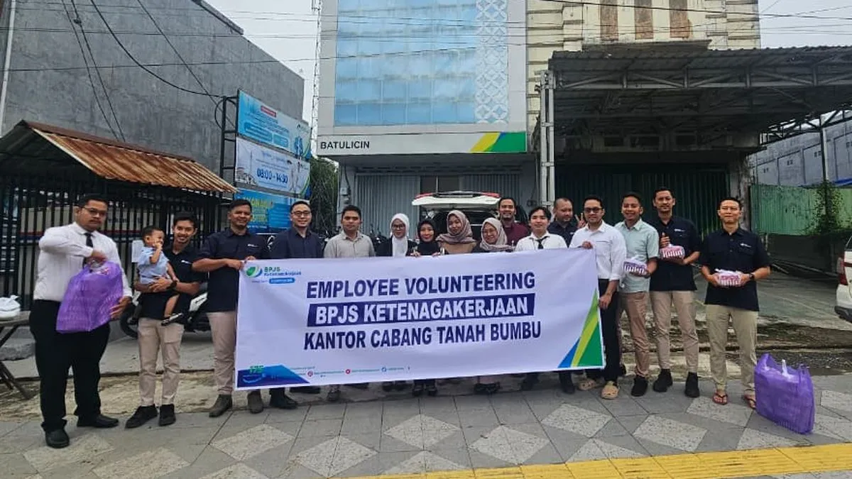 BPJS Ketenagakerjaan Batulicin Bagikan Takjil untuk Masyarakat di Bulan Ramadan