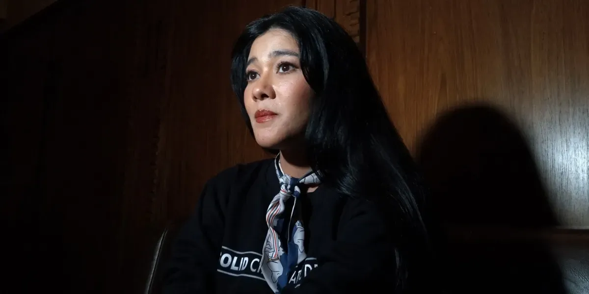 Naysila Mirdad Ubah Gaya Rambut untuk Peran Pramugari di Film 'KAPAL TERBANG'