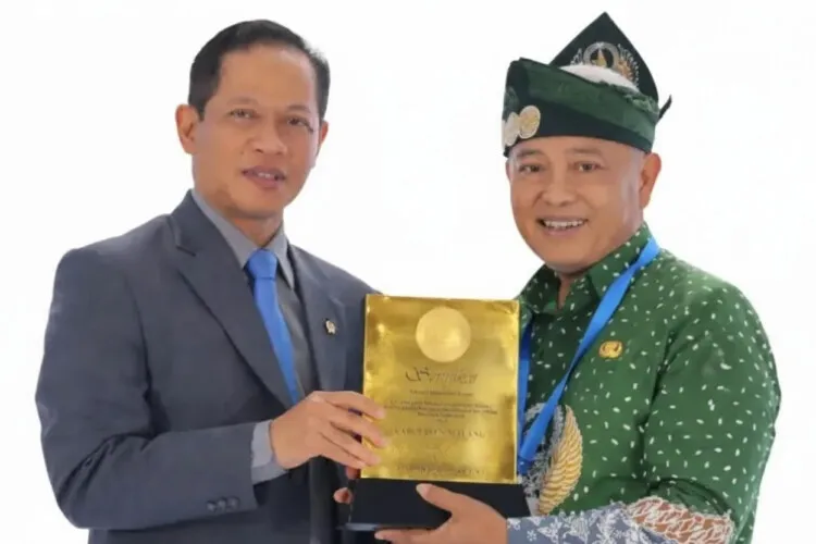 Fraksi PDIP Apresiasi Sertifikat Kabupaten Bersih dan Soroti Kesiapan OPD Hadapi Investasi Rp1 Triliun