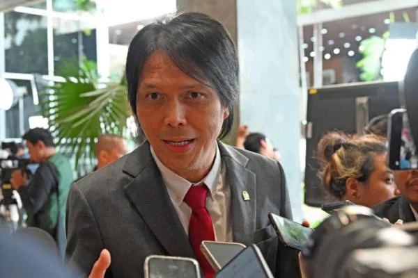 Once Mekel Usulkan Revisi UU Hak Cipta untuk Sistem Royalti Satu Pintu