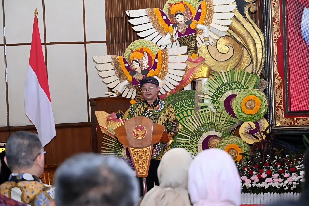 Mendikdasmen Dukung Pendidikan Anak Terlantar di Bali