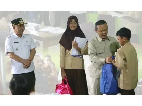 Wamen Pendidikan Dorong Akses dan Kualitas Pendidikan di Sukabumi