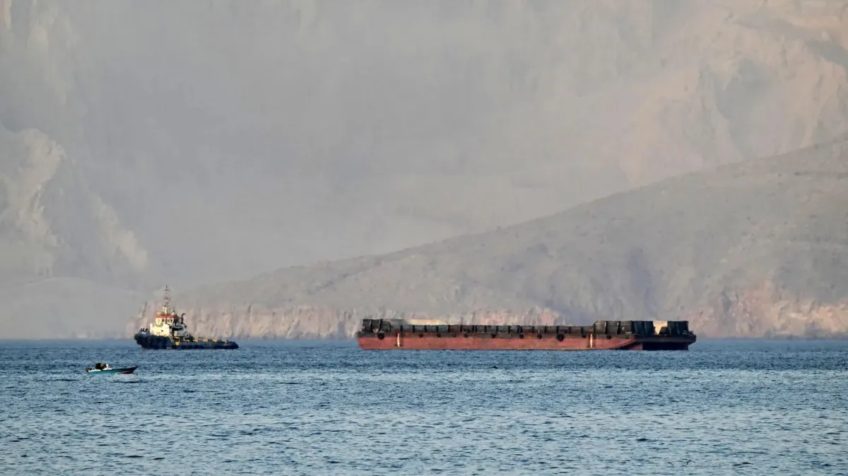 Selat Hormuz Terancam: 700 Kapal Tanker Terjebak Akibat Meningkatnya Ketegangan