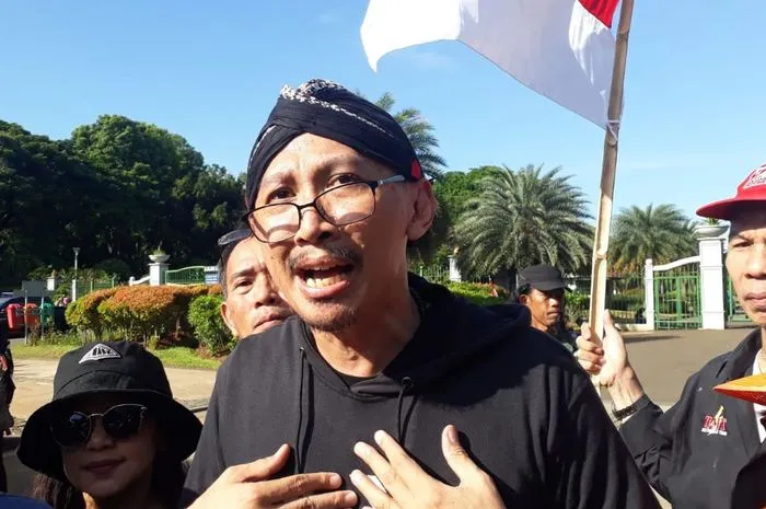 Profil Abu Janda: Relawan Politik yang Diusir dari Talkshow TV