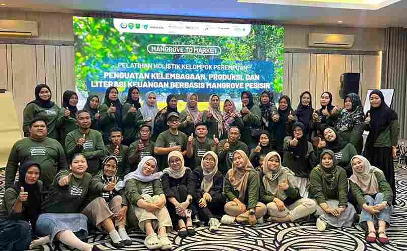 Pelatihan Perempuan Pesisir Berau Tingkatkan Ekonomi dan Konservasi Mangrove