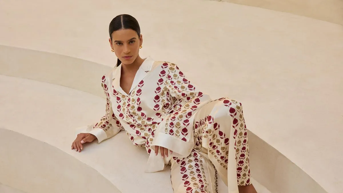 Koleksi Ramadan Tory Burch: Elegansi Abadi dengan Sentuhan Timur Tengah