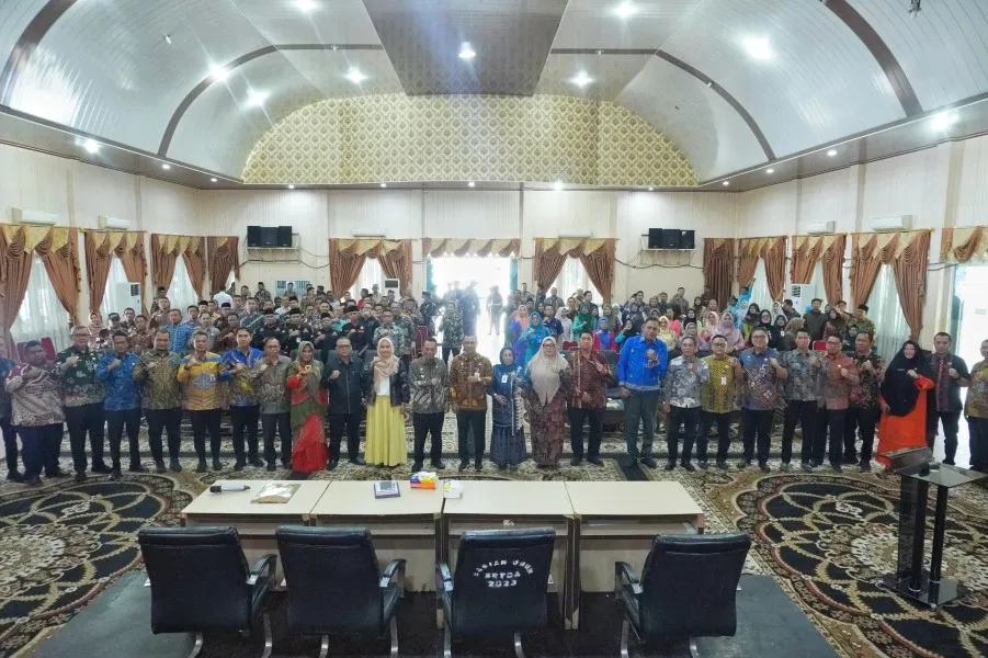 Bupati Rohil Ingatkan ASN Bijak Memanfaatkan Media Sosial dalam Sosialisasi UU ITE Terbaru