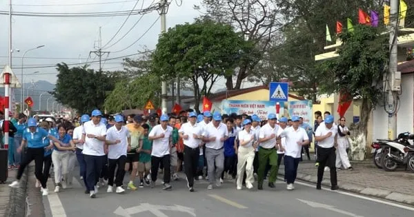 Gerakan Kesehatan Masyarakat Semarak di Komune Huong Son