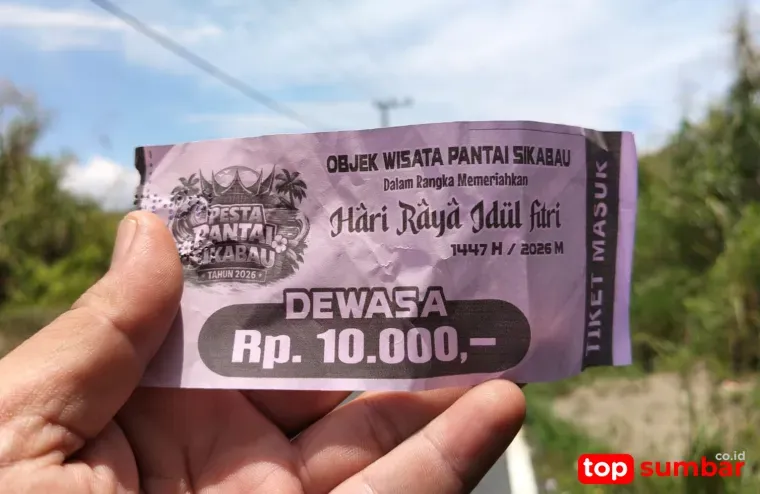 Pantai Sikabau Tarik Wisatawan dengan Tiket Masuk Rp10 Ribu