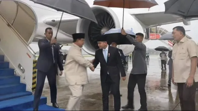 Kepulangan Prabowo Usai Lawatan Strategis ke AS dan Eropa