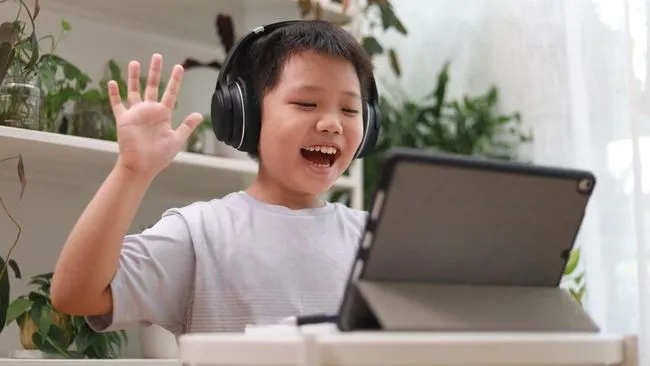Orang Tua Perlu Waspada, Anak Anggap YouTuber Sebagai Teman