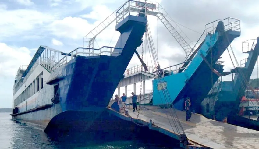 KMP Samudra Utama Berhasil Dievakuasi Setelah 21 Jam Kandas di Pelabuhan Gilimanuk