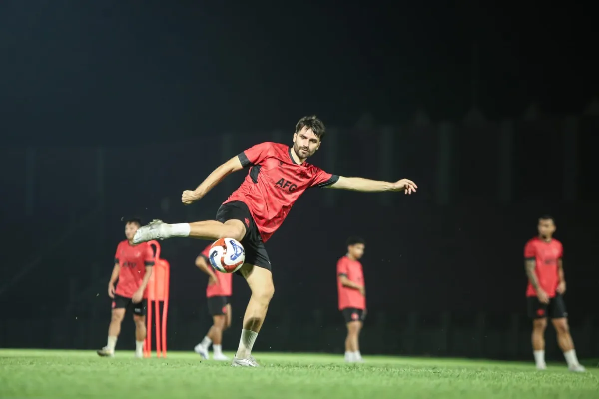 Persik Kediri Fokus Latihan Jelang Pertandingan Meski Dua Pemain Utama Absen