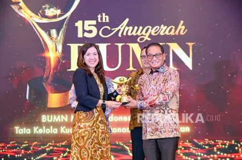 Pupuk Kaltim Raih Penghargaan Platinum Berkat Inovasi Digital