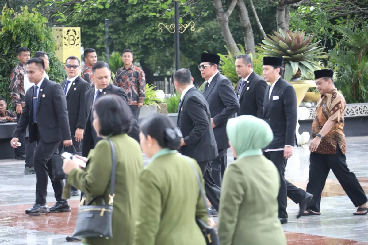 Pemakaman Wakil Presiden ke-6 Try Sutrisno di TMP Kalibata