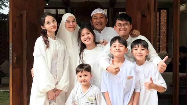 Keceriaan Zaskia Mecca dan Keluarga Saat Mudik di Yogyakarta