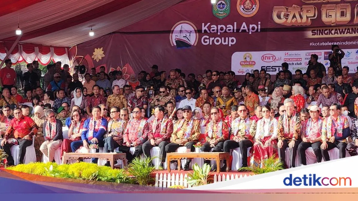 MPR Rayakan Cap Go Meh di Singkawang, Tampilkan Keberagaman dan Toleransi Indonesia