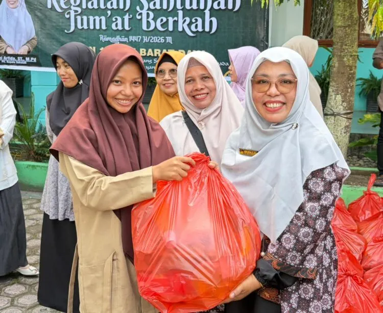 SMAN 1 Abdya: Menanam Empati Melalui Program Santunan di Bulan Ramadan