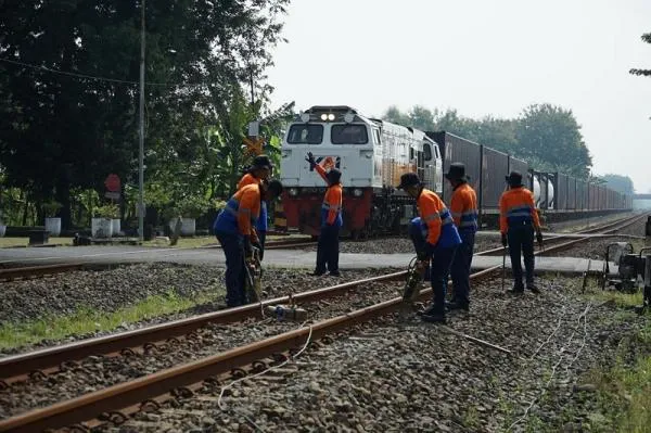 KAI Daop 4 Tingkatkan Perawatan Jalur KA Jelang Angkutan Lebaran 2026