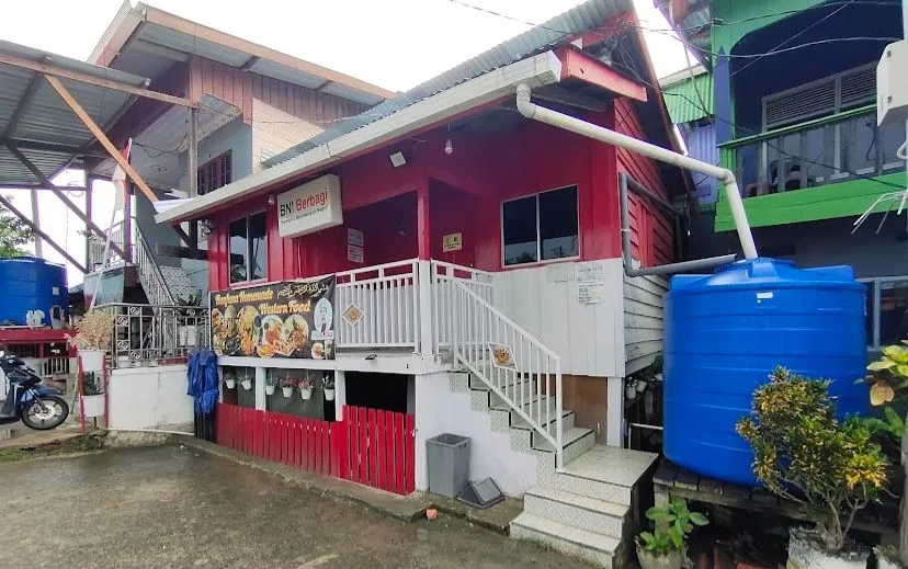Rumah Unik di Nunukan: Ruang Tamu Indonesia, Dapur Malaysia
